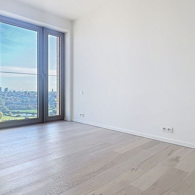 Appartement te huur in Mariakerke voor € 1.000 met 1 slaapkamer - Photo 1