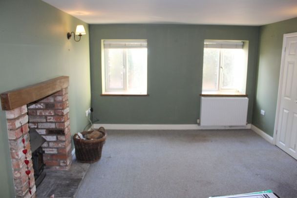 2 bed Cottage - To Let - Photo 1