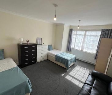 4 bedroom house share to rent - Photo 1