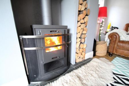 4 bedroom bungalow to rent - Photo 3