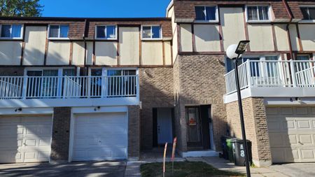 For Lease - 44 Chester Le Boulevard Unit# 6, Toronto, Ontario - Photo 5