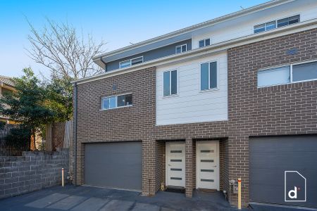 Stlylish Townhouse In Quiet Location - Photo 2