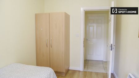 Lovely room to rent in Old City, Dublin - Photo 3