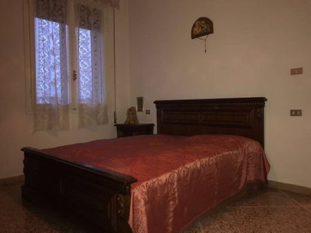 Singola in ampio appartamento in via Riva Reno - Foto 3