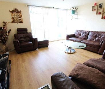 3 bedroom apartment to rent - Photo 1