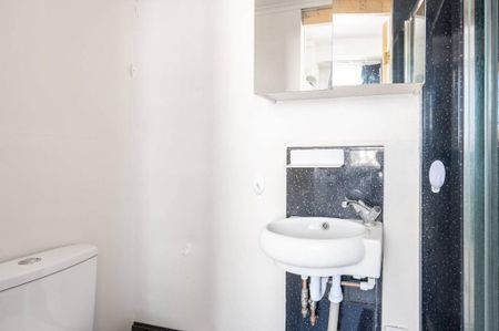 Studio to rent - Photo 4