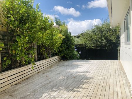 Peaceful Coastal Retreat - Photo 5