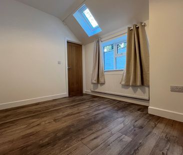 Dove Bank, UTTOXETER - Photo 2