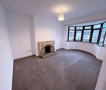 King Edward Avenue, Rainham, RM13 - Photo 4