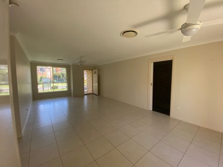 3 BEDROOM VILLA IN POPULAR LOCATION - Photo 3