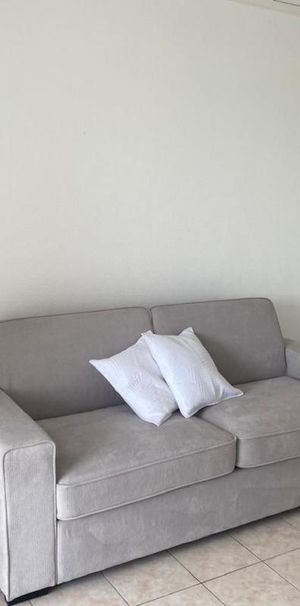 Location Appartement 1 pièce Meublé 19m² LES ABYMES 97139 - Photo 1