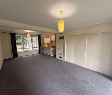 Birch House, Lingwood Close, Southampton, SO16 - Photo 3