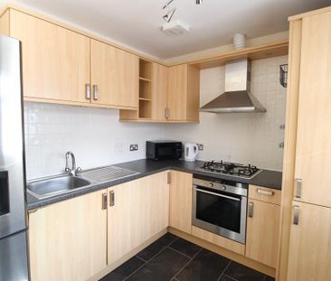 2 bedroom flat to rent - Photo 4