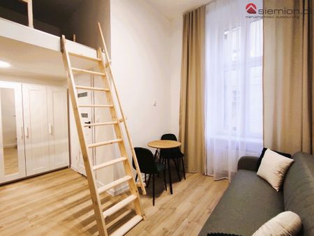 Przytulne mieszkanie z antresolą w centrum - Zdjęcie 2