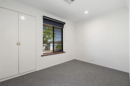 2 Hawk Place, Craigie. - Photo 3