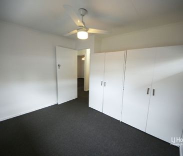 Three Bedroom Home in a GREAT CENTRAL LOCATION!!! - Photo 2