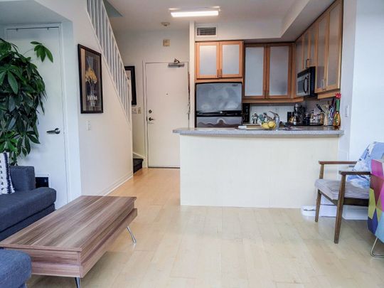 For Lease - 901 Queen Street Unit# 205, Toronto, Ontario - Photo 1