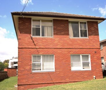 Two Bedroom Ground Floor Unit in Security Building - Photo 6