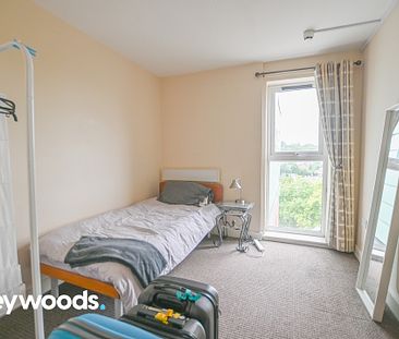 3 bed apartment to rent in Tower Court, London Road, Newcastle-under-Lyme ST5 - Photo 1