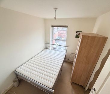 2 bedroom apartment to rent - Photo 3