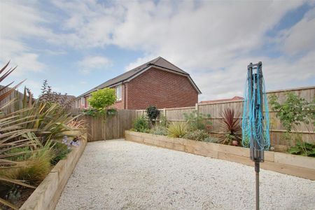 2 bedroom house to rent - Photo 2