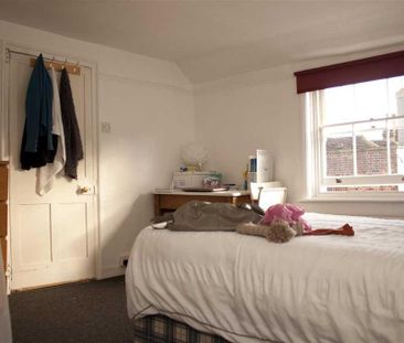 1 bedroom in a house share to rent - Photo 6