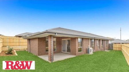 80 Richmond Road Oran Park - Photo 3