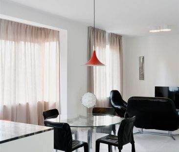 Appartement te huur in Elsene voor € 1.750 met 2 slaapkamers - Photo 2
