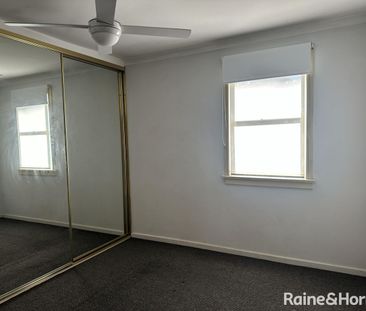 3 Bedroom Home - Photo 6