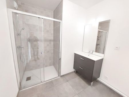location Appartement T2 DE 40.49m² À LA CHAPELLE ST MESMIN - Photo 3