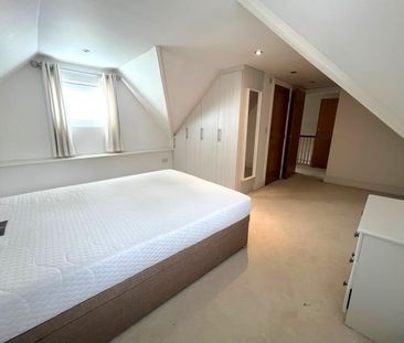 Farnham Road, Guildford - 2 bedrooms Property for lettings - Seymours - Photo 4