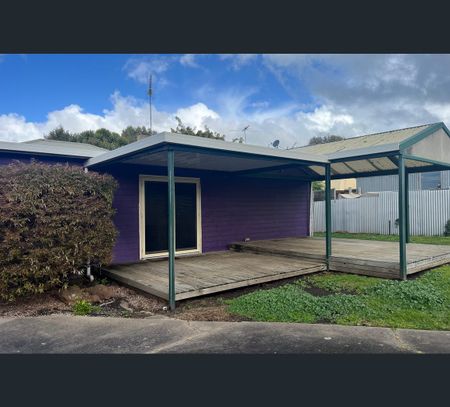 76 Bertha Street, Mount Gambier, SA 5290 - Photo 3