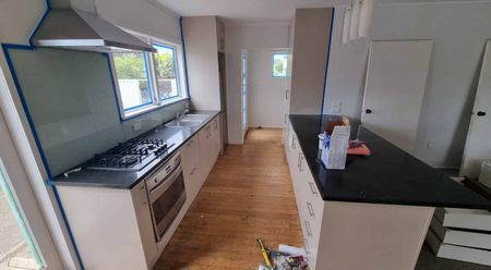 Large family home with plenty of space for the kids - Photo 4