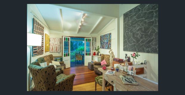 Private Tropical Retreat with Spacious Living - Photo 1