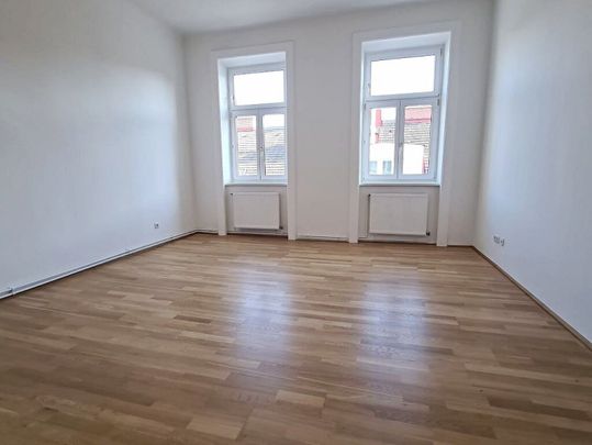 DAMBÖCKGASSE, ESTERHÁZYPARK, 57 m2 Altbau, 2 Zimmer, Küche, Duschbad, 4. Stock, U3-Nähe - Photo 1
