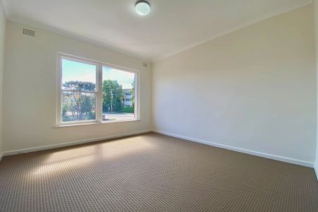 Unit 6/70-72 Princes Highway, - Photo 3