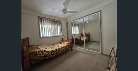 STUNNING THREE BEDROOM HOME - Photo 5