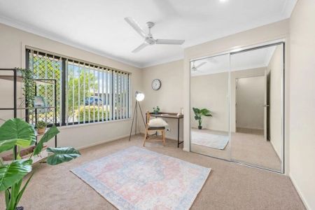 $670 per week increasing to $710 per week effective: 11/11/26 - Photo 4