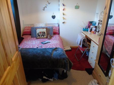 5 bedroom semi-detached house to rent - Photo 3