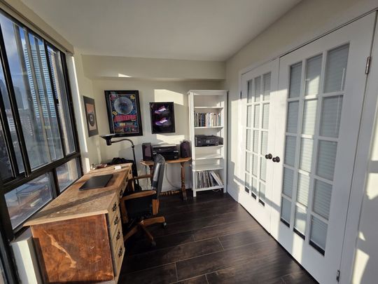 For Lease - 117 Gerrard Street Unit# 1111, Toronto, Ontario - Photo 1