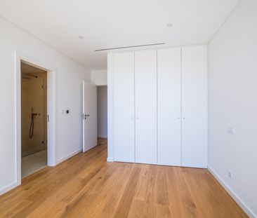 Moradia T6 de arquitetura moderna inserida no Golfe de Oeiras - Photo 4