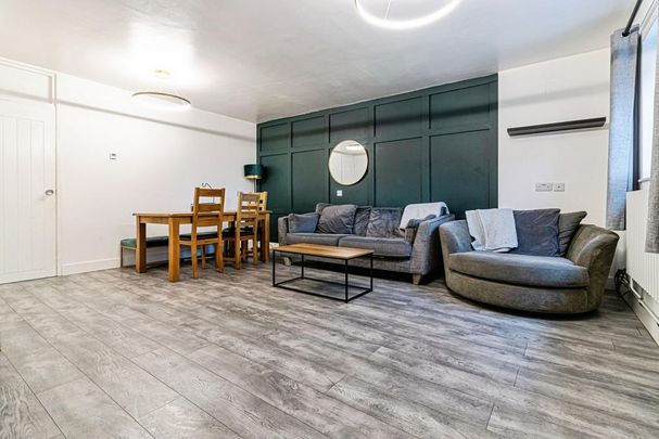 3 bedroom terraced house to rent - Photo 1