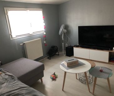 Location Appartement 3 pièces 89m² NOYELLES SOUS LENS 62221 - Photo 1