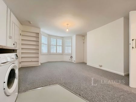 flat to rent Denmark Villas, Hove, East Sussex - Photo 2