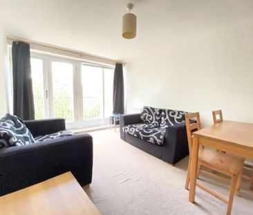 3 bedroom apartment to rent - Photo 5