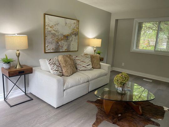 For Lease - 576 Kortright Road, Guelph, Ontario - Photo 1