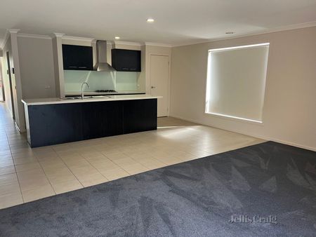 4 Ionian Way, Point Cook - Photo 5