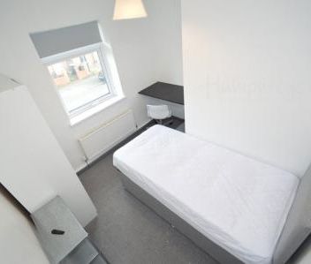 Bradford Crescent, Gilesgate - Photo 5