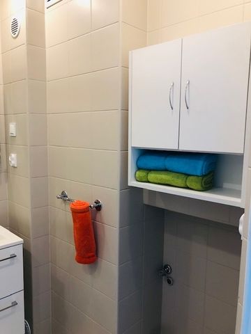 mieszkanie na ul.Thugutta po generalny remoncie - Photo 2
