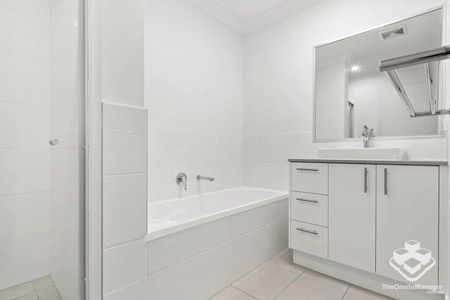 Modern 3 Storey Townhouse - Photo 5